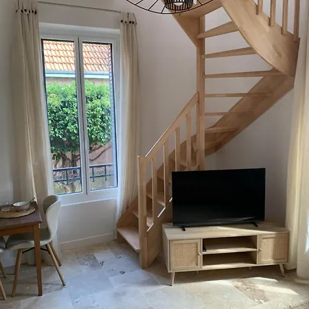 Le Carre Courtois Apartment Luisant Exterior photo
